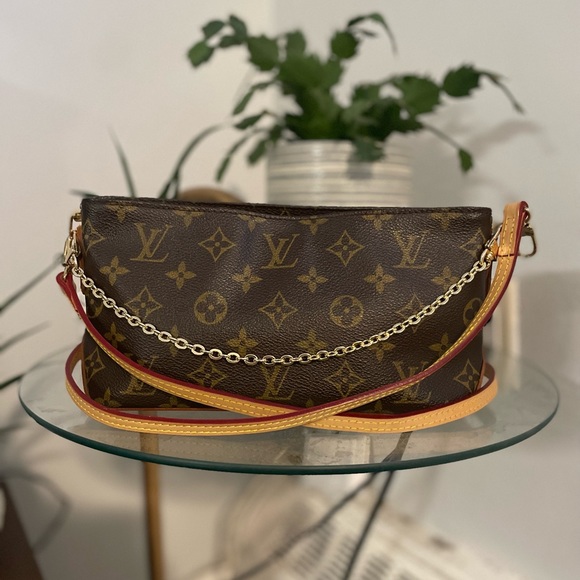 Louis Vuitton Handbags - SOLD - Louis Vuitton trotteur bag